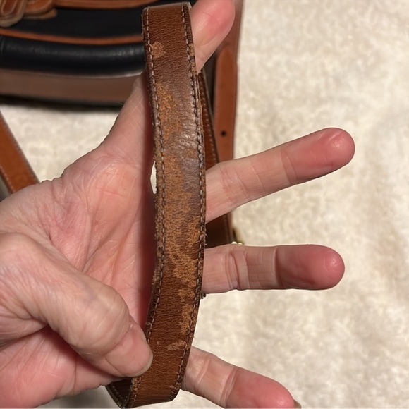 Dooney & Bourke bag - Picture 3 of 11